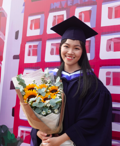 Nữ sinh tốt nghiệp đại học loại giỏi cùng lúc hai ngành - Ảnh chụp Màn hình 2022 03 14 lúc 14.09.27